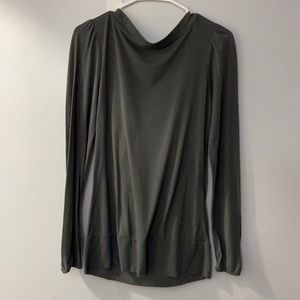 Long sleeve Shirt with open back